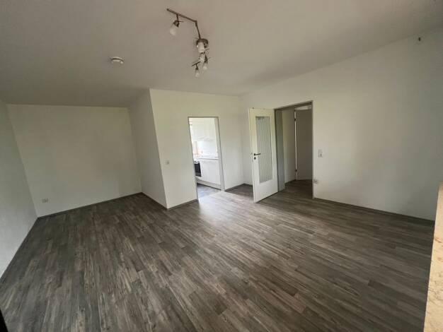 Studio zur Miete 350 € 1 Zimmer 51,3 m² EG Selb 95100
