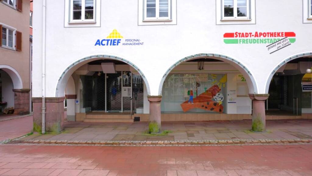 Laden zur Miete 1.980 € 1 Zimmer 132 m² Verkaufsfläche Freudenstadt 72250