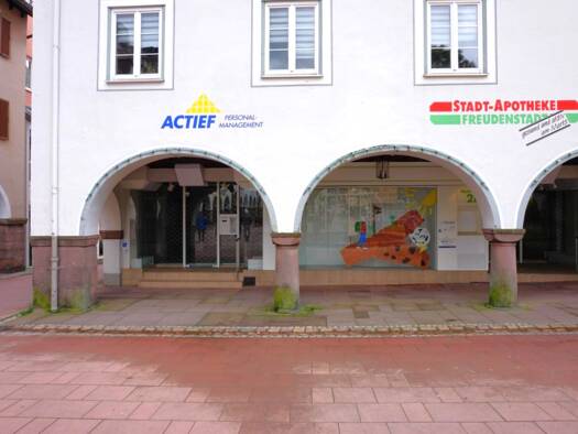 Laden zur Miete 1.980 € 1 Zimmer 132 m² Verkaufsfläche Freudenstadt Freudenstadt 72250