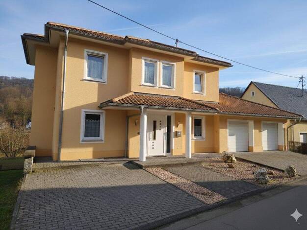 Einfamilienhaus zum Kauf 619.000 € 8 Zimmer 223,2 m² 2.450 m² Grundstück Hüttingen an der Kyll 54636