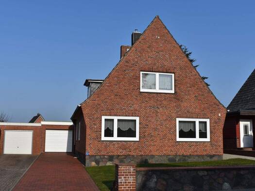 Einfamilienhaus zum Kauf 154.000 € 4 Zimmer 94 m² 687 m² Grundstück Bredstedt 25821