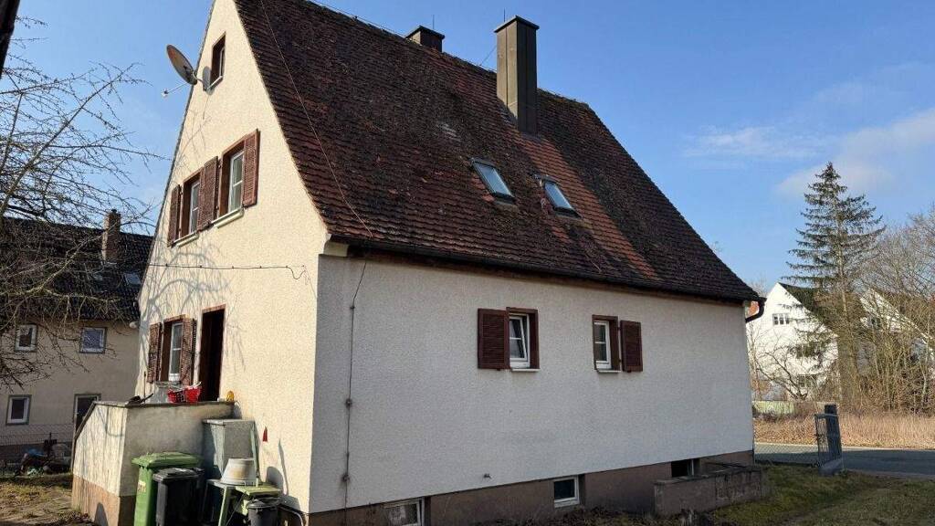 Einfamilienhaus zum Kauf 137.000 € 5 Zimmer 105,4 m² 440 m² Grundstück Obereichenbach Ansbach 91522