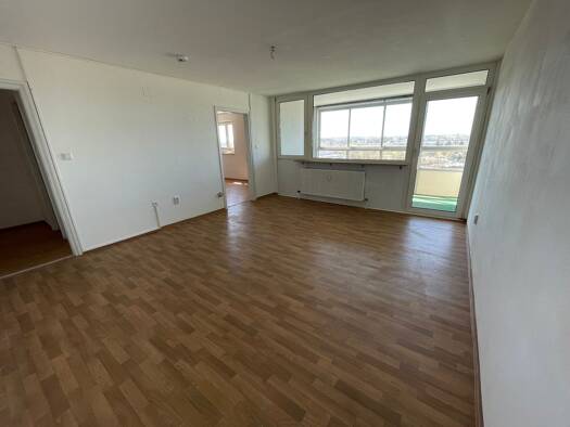 Wohnung zur Miete 666 € 3 Zimmer 77,3 m² 8. Geschoss frei ab 18.05.2026 Isarstr. 4 Anger Erlangen 91052