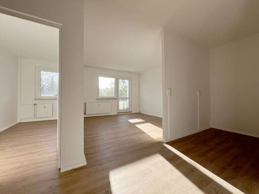 Wohnung zur Miete 499 € 5 Zimmer 86 m² Geschoss 2/5 frei ab 01.01.2027 Dortmunder Straße 4 Neuplanitz Zwickau 08062