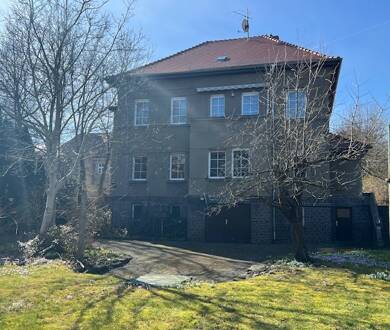 Haus zum Kauf 320.000 € 230 m² 972 m² Grundstück Bitterfeld Bitterfeld-Wolfen 06749