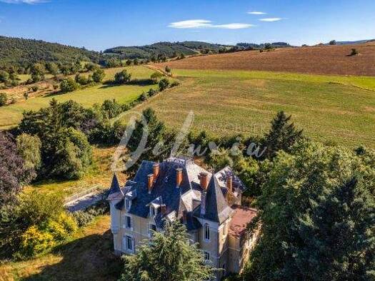 Einfamilienhaus zum Kauf 1.000.099 € 15 Zimmer 597 m² 16.798 m² Grundstück Saint-Julien-Molin-Molette 42220