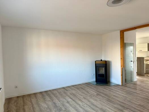 Wohnung zur Miete 880 € 3 Zimmer 110 m² Geschoss 2/2 frei ab sofort Gerolzhofen 97447