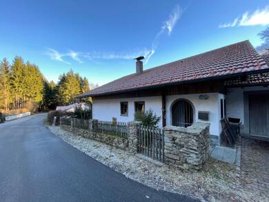 Haus zum Kauf 235.000 € 5 Zimmer 165 m² 2.674 m² Grundstück Greising Deggendorf 94469