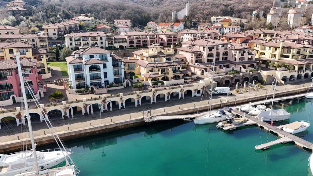 Wohnung zum Kauf 319.000 € 2 Zimmer 60 m² Muggia 34015