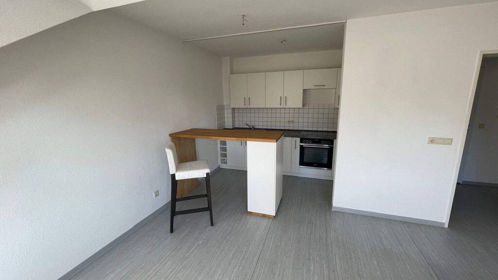 Wohnung zur Miete 340 € 2 Zimmer 40 m² frei ab sofort Katharinenviertel Neubrandenburg 17033