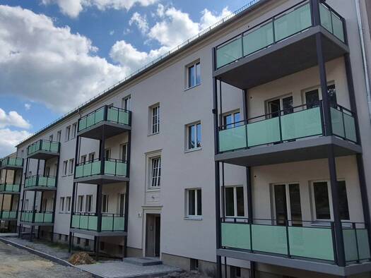 Wohnung zur Miete 630 € 3 Zimmer 74 m² 2 Geschosse frei ab sofort Grünewalder Straße 38 Lauchhammer Lauchhammer 01979