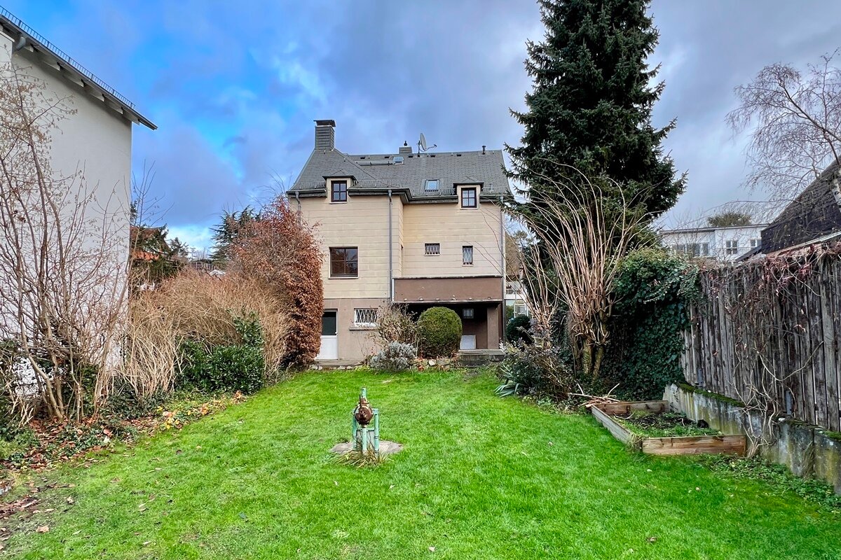 Einfamilienhaus zur Miete 2.350 € 5 Zimmer 115,2 m²<br/>Wohnfläche 381 m²<br/>Grundstück Oberhöchstadt Kronberg im Taunus 61476