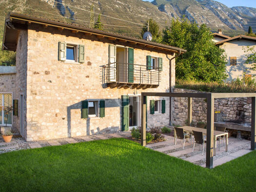 Rustico zum Kauf 6 Zimmer 120 m² 1.500 m² Grundstück frei ab sofort Via San Maggiore 8 Malcesine 37018