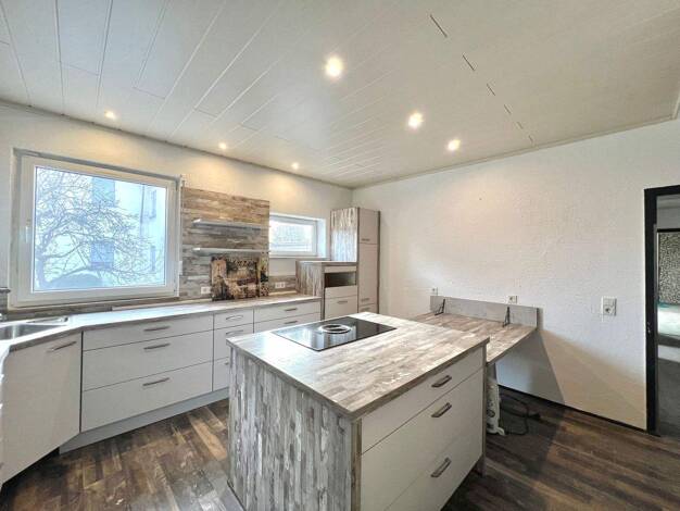 Einfamilienhaus zur Miete 1.300 € 5 Zimmer 142 m² 355 m² Grundstück Ehringshausen 35630