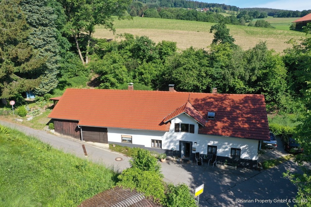 Bauernhaus zum Kauf 5 Zimmer 180 m²<br/>Wohnfläche 1.623 m²<br/>Grundstück Haunkenzell Rattiszell / Haunkenzell 94372