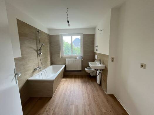 Wohnung zur Miete 498 € 4 Zimmer 78,5 m² 1. Geschoss Rilkestraße 66 Borna-Heinersdorf Chemnitz 09114