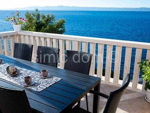 Haus zum Kauf 1.000 € 13 Zimmer 400 m² Blato