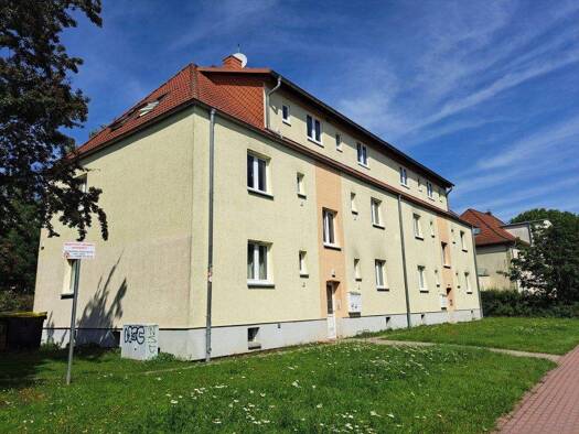 Wohnung zur Miete 381 € 2 Zimmer 42,3 m² frei ab sofort Heideweg 10 Prenzlau 17291
