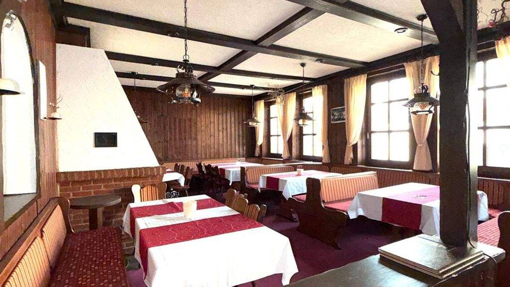 Restaurant zur Miete 2.200 € 200 m² Gastrofläche Schwabacher Straße 53 St Leonhard Nürnberg 90439