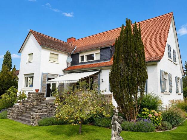 Wohnung zur Miete 2.000 € 4 Zimmer 122 m² Bensheim Bensheim 64625