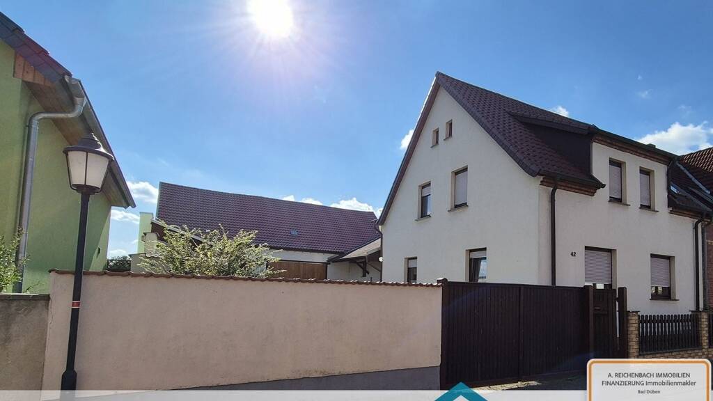 Doppelhaushälfte zum Kauf 200.000 € 5 Zimmer 130 m² 1.259 m² Grundstück frei ab sofort Dorfstraße 42 Görschlitz Laußig 04849