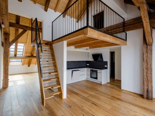 Wohnung zum Kauf 725.000 € 4 Zimmer 121,1 m² 2 Geschosse frei ab sofort Traunstein Traunstein 83278
