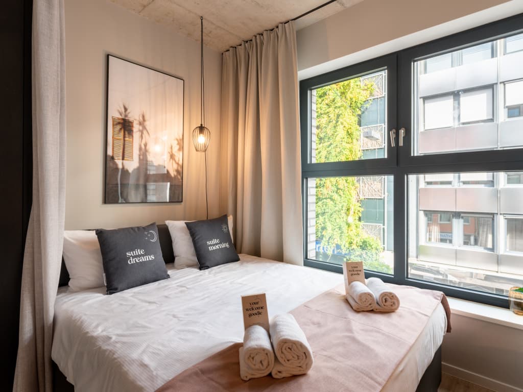 Wohnung zur Miete Wohnen auf Zeit 2.924 € 1 Zimmer 26 m²<br/>Wohnfläche 05.01.2025<br/>Verfügbarkeit Stresemannstraße Stadtmitte Düsseldorf 40210