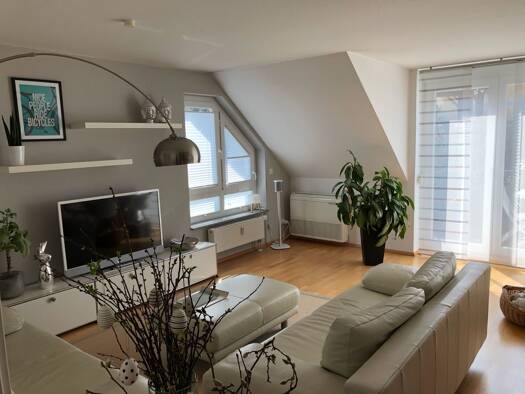 Maisonette zur Miete 1.230 € 4,5 Zimmer 89 m² Geschoss 2/3 frei ab 01.11.2026 Geisingen Freiberg am Neckar 71691