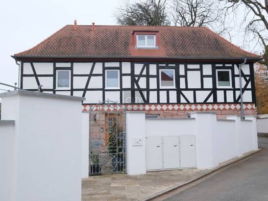 Einfamilienhaus zur Miete 1.950 € 6 Zimmer 180 m² 250 m² Grundstück frei ab 15.01.2027 Weiherhaus Nürnberg 90455