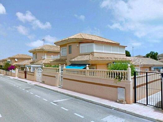 Villa zum Kauf 347.800 € 3 Zimmer 98 m² C. Abreu 14 Torrevieja 03185