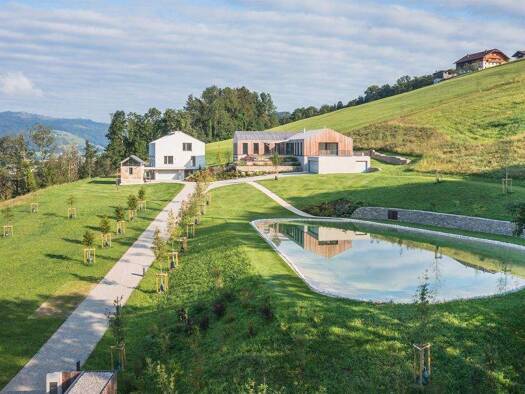 Haus zum Kauf 10 Zimmer 590 m² 28.621 m² Grundstück Tiefgraben 5310