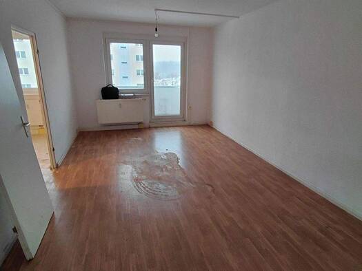 Wohnung zur Miete 425 € 3 Zimmer 68 m² EG frei ab sofort Neue Platekaer Str 4 Borna 04552