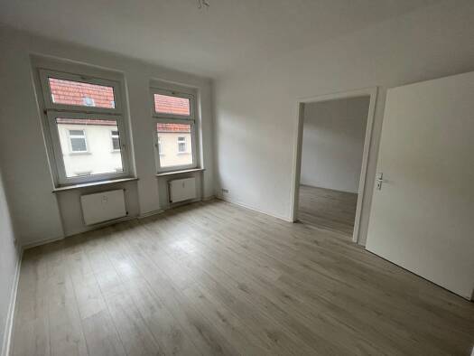 Wohnung zur Miete 283 € 2 Zimmer 46,3 m² 2. Geschoss frei ab 01.06.2026 Otto-Richter-Straße 12b Sudenburg Magdeburg 39116