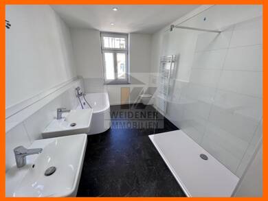 Wohnung zur Miete 1.295 € 4 Zimmer 107,4 m² 3. Geschoss frei ab 01.10.2025 Debschwitzer Straße 2 Debschwitz Gera 07548