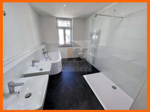 Wohnung zur Miete 1.295 € 4 Zimmer 107,4 m² 3. Geschoss frei ab sofort Debschwitzer Straße 2 Debschwitz Gera 07548