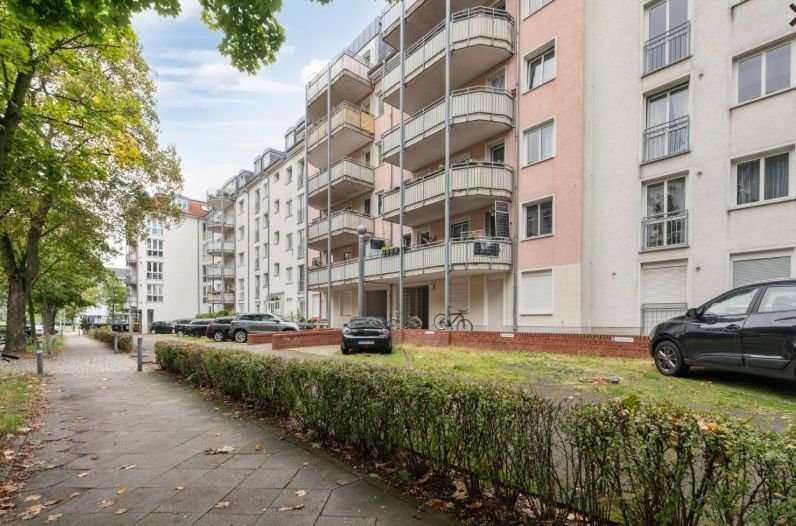 Wohnung zum Kauf 220.500 € 2 Zimmer 55 m²<br/>Wohnfläche 3.<br/>Geschoss Alt-Hohenschönhausen Berlin 13055