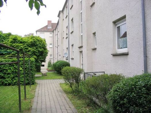 Wohnung zur Miete 699 € 2 Zimmer 52,2 m² EG frei ab 01.10.2026 Beuthener Straße 36 Bad Cannstatt Bad Cannstatt 70374