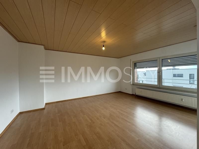 Wohnung zum Kauf 245.000 € 4 Zimmer 100 m²<br/>Wohnfläche 3.<br/>Geschoss Lollar Lollar 35457