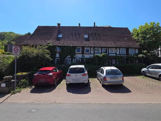 Mehrfamilienhaus zum Kauf als Kapitalanlage geeignet 69.900 € 15 Zimmer 354 m² 585 m² Grundstück Lauenstein Salzhemmendorf 31020
