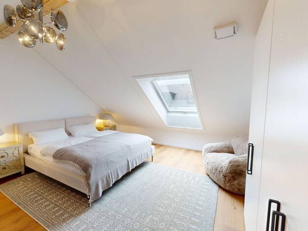 Wohnung zur Miete 2.570 € 5 Zimmer 145 m² 3. Geschoss frei ab 16.10.2025 Bibertstraße Gebersdorf Nürnberg 90449