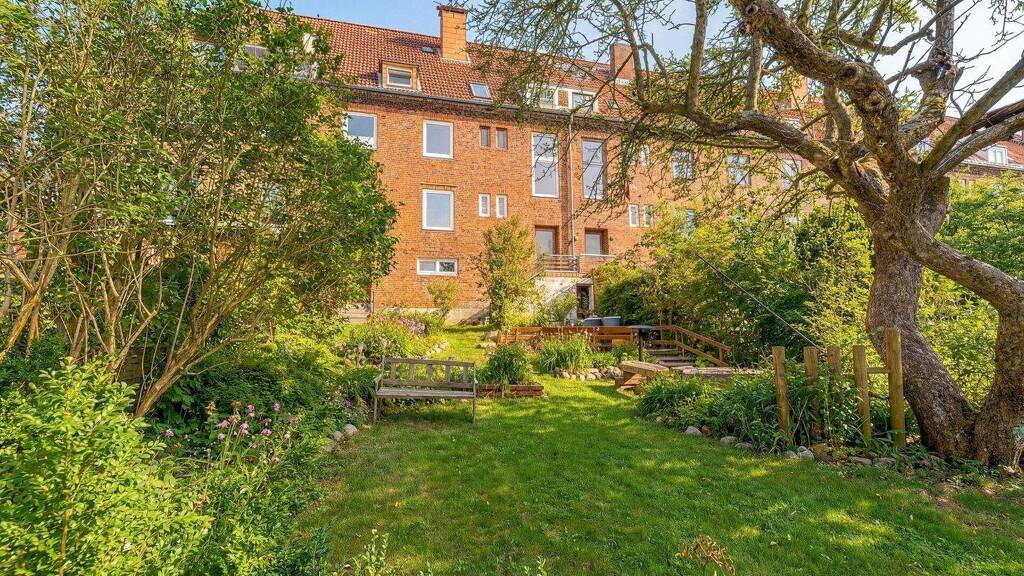 Mehrfamilienhaus zum Kauf 249.900 € 9 Zimmer 196,3 m² Schleswig 24837