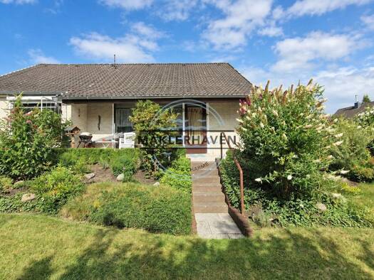 Einfamilienhaus zum Kauf 249.000 € 4 Zimmer 120 m² 1.025 m² Grundstück Wulsdorf Bremerhaven 27572