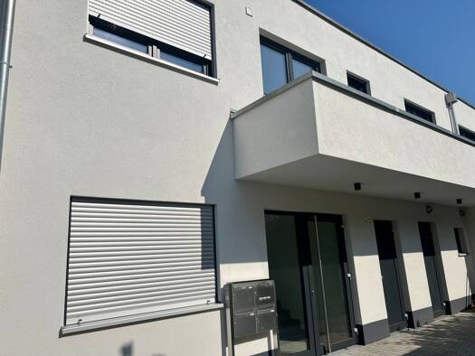 Wohnung zur Miete 1.250 € 3 Zimmer 100 m² Geschoss 1/1 frei ab sofort Steinbach Lohr am Main 97816