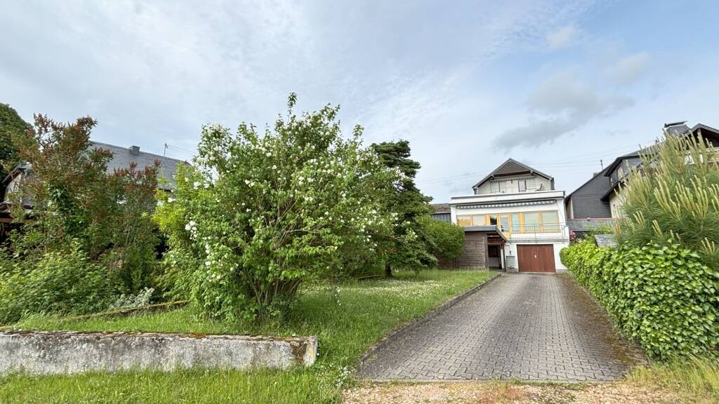 Haus zum Kauf 199.800 € 11 Zimmer 220 m² 700 m² Grundstück Damscheid 55432