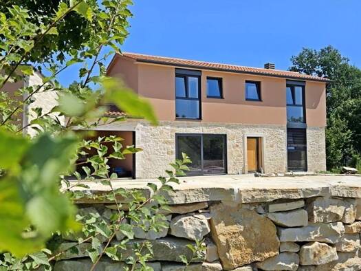 Einfamilienhaus zum Kauf 1 € 4 Zimmer 157 m² 1.295 m² Grundstück Labin 52220