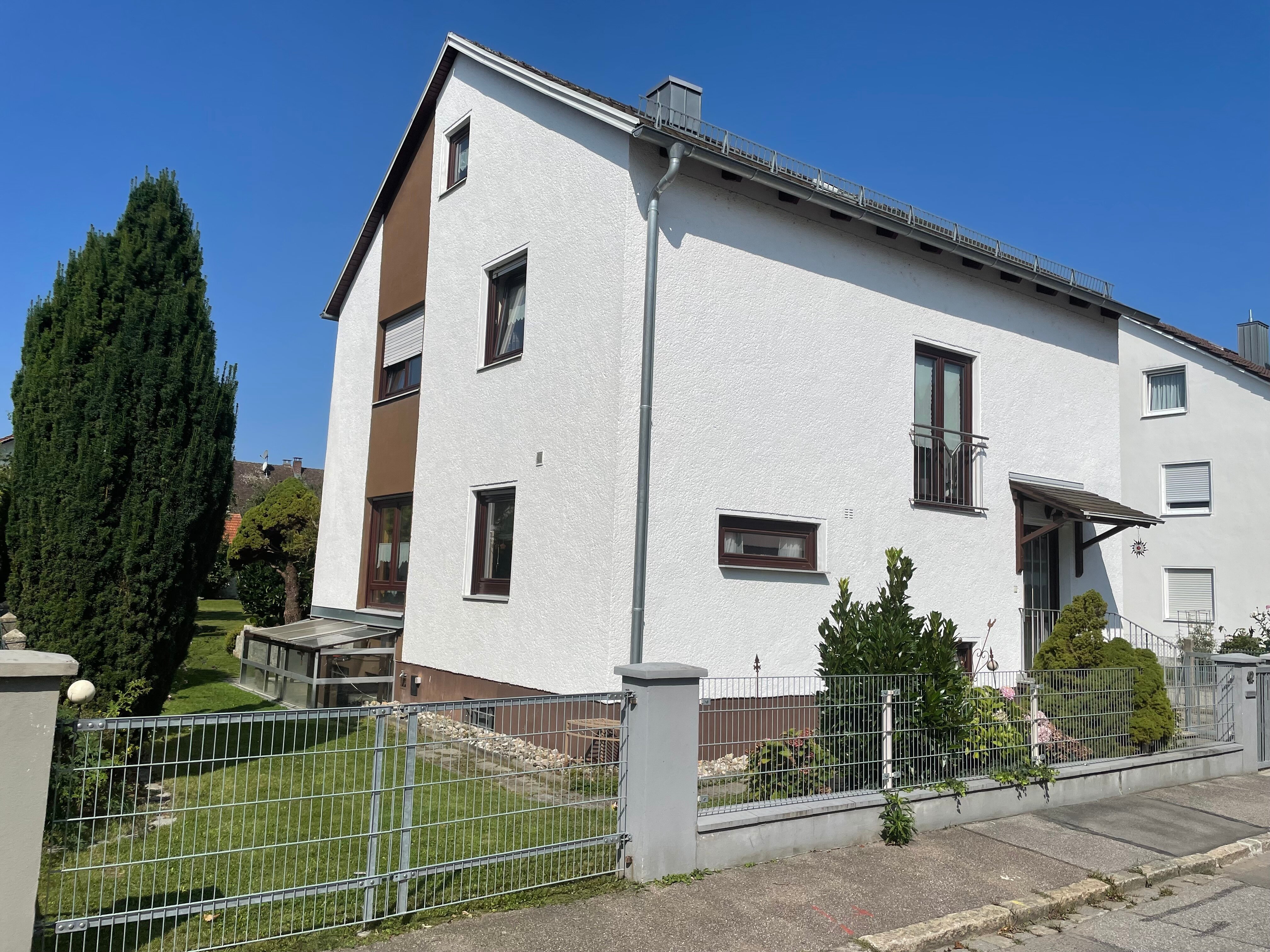 Einfamilienhaus zum Kauf 459.000 € 5 Zimmer 115,7 m²<br/>Wohnfläche 783 m²<br/>Grundstück Planungsbezirk 132 Straubing 94315