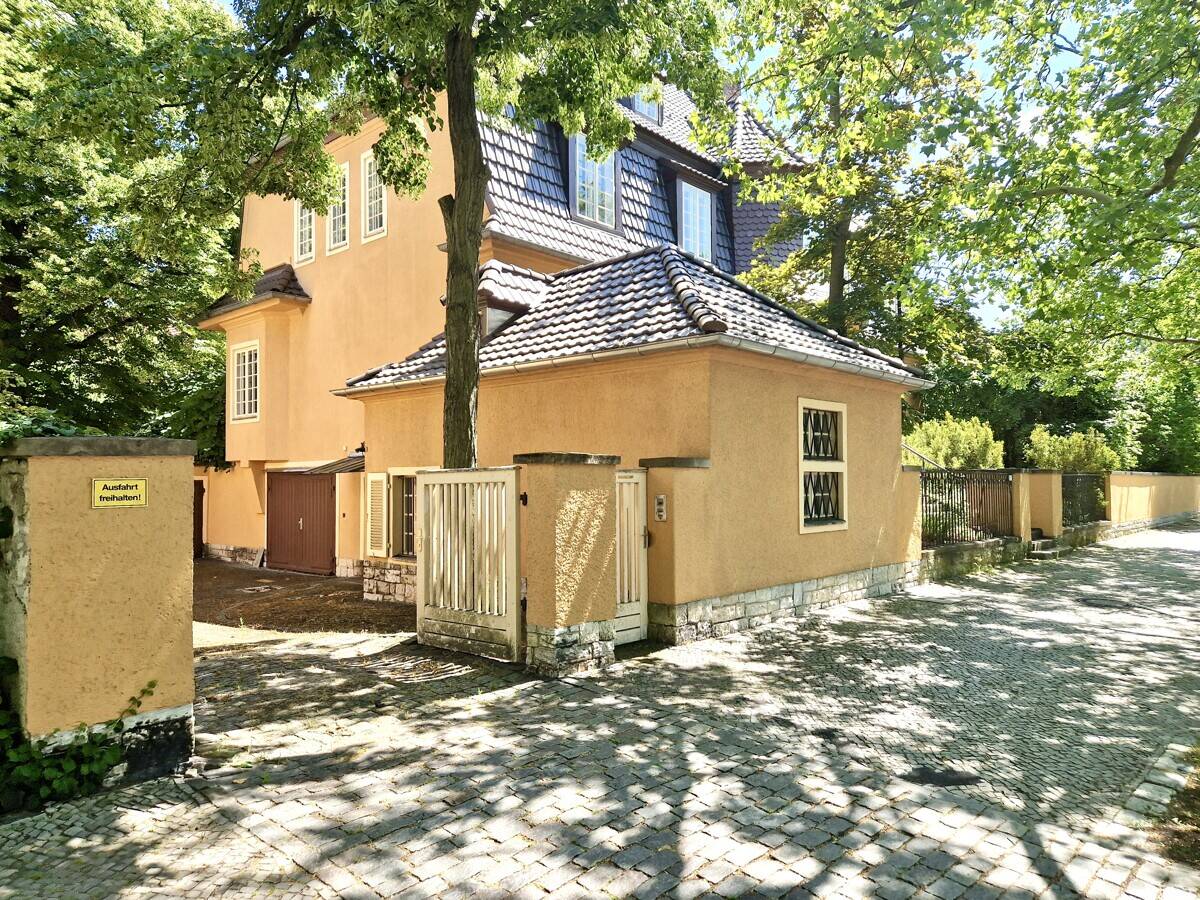 Villa zum Kauf - Ansicht 3