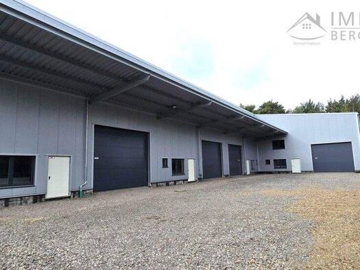 Lagerhalle zum Kauf 2.750.000 € 1.600 m² Lagerfläche teilbar ab 360 m² Käthe-Paulus-Straße Innenstadt Radevormwald 42477
