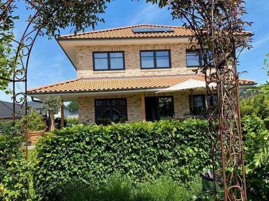 Einfamilienhaus zum Kauf provisionsfrei 760.000 € 5 Zimmer 144 m² frei ab sofort Bad Bramstedt 24576