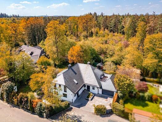 Einfamilienhaus zum Kauf 3.870.000 € 7 Zimmer 241 m² 1.207 m² Grundstück Gräfelfing 82166